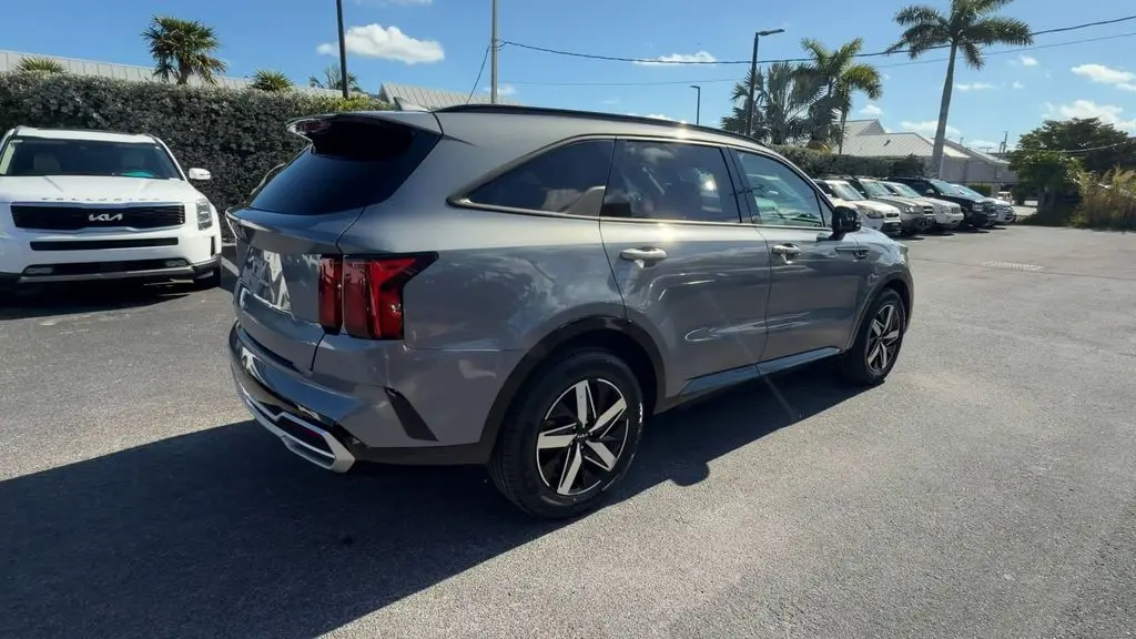 2023 Kia Sorento S