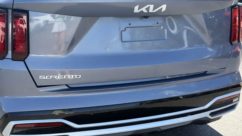 2023 Kia Sorento S