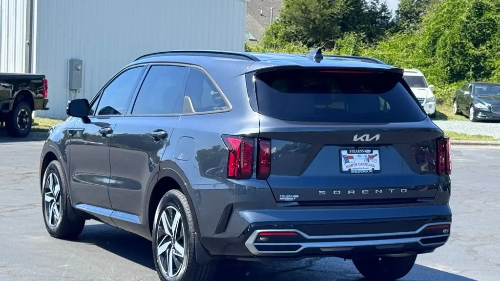 2022 Kia Sorento S