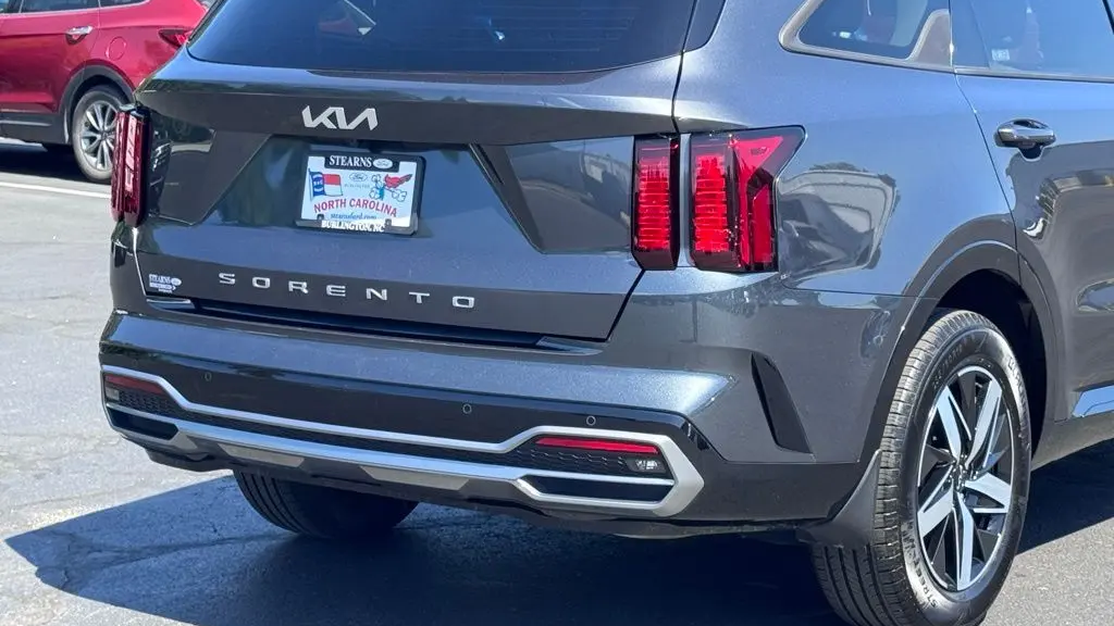 2022 Kia Sorento S