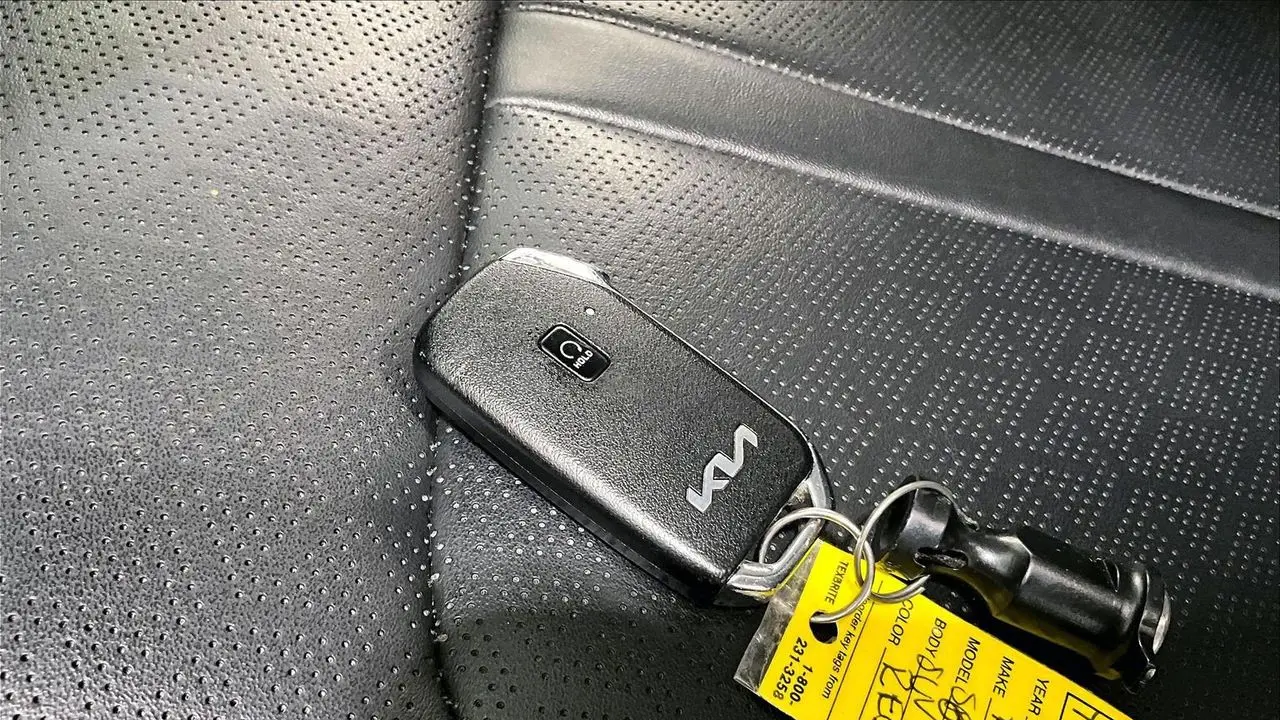 2023 Kia Sorento S