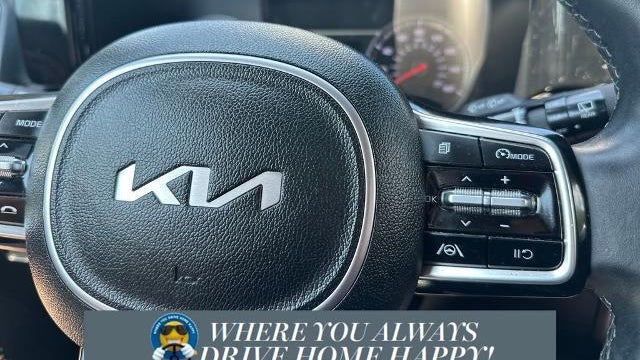 2023 Kia Sorento S