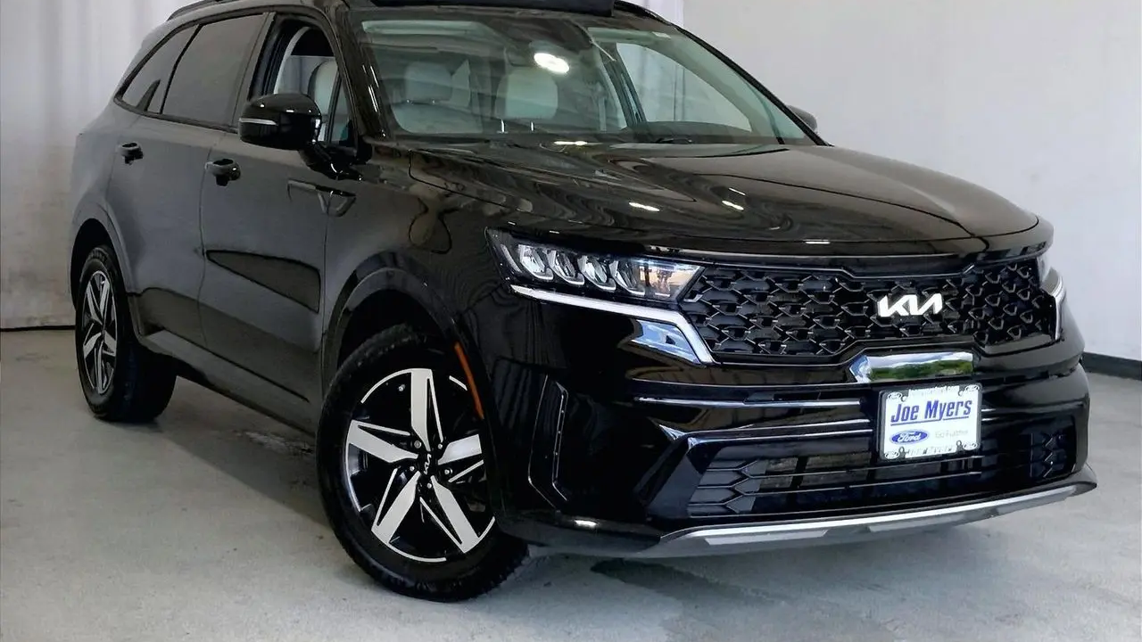 2023 Kia Sorento S