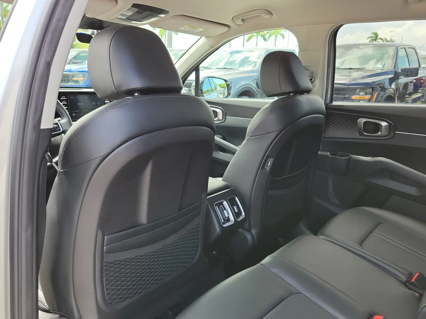 2021 Kia Sorento - $17,990