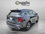 2021 Sorento Thumbnail 3