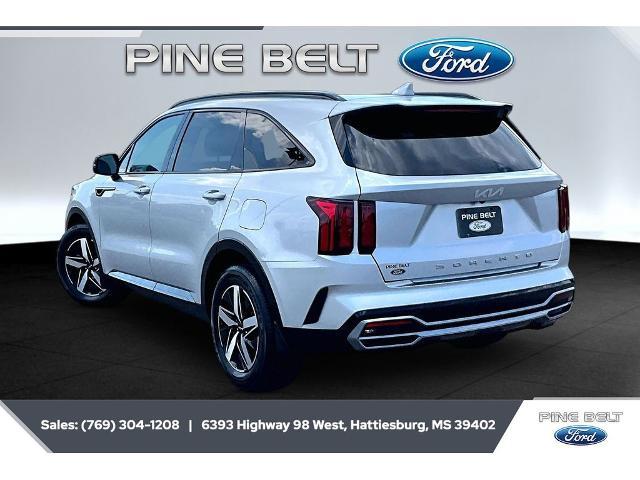 2022 Kia Sorento S — photo 1 of 12