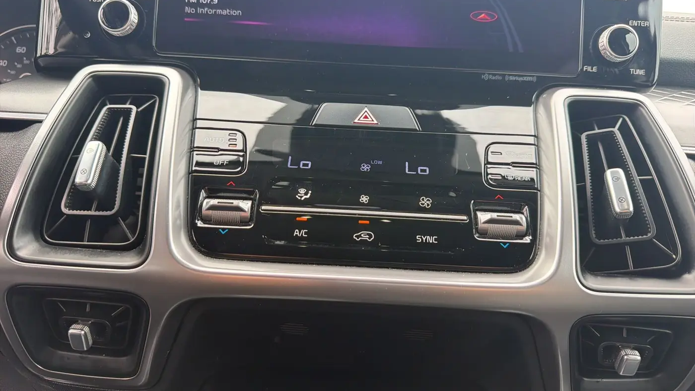 2023 Kia Sorento S