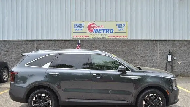 2024 Kia Sorento S
