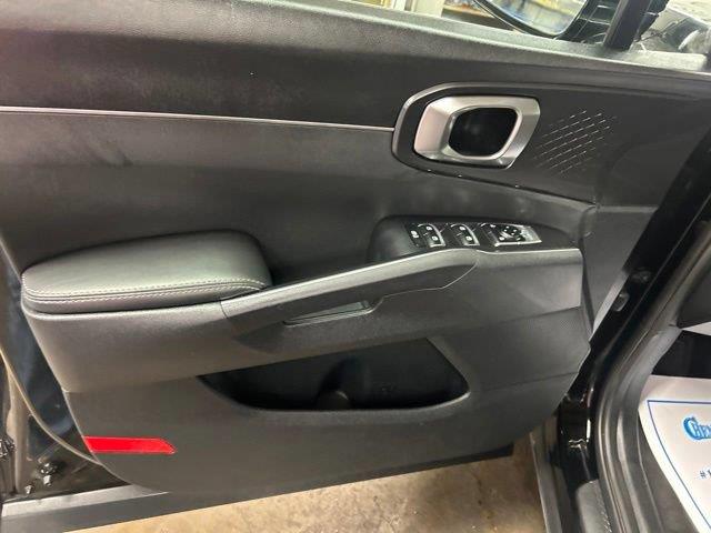 2025 Kia Sorento - $29,963