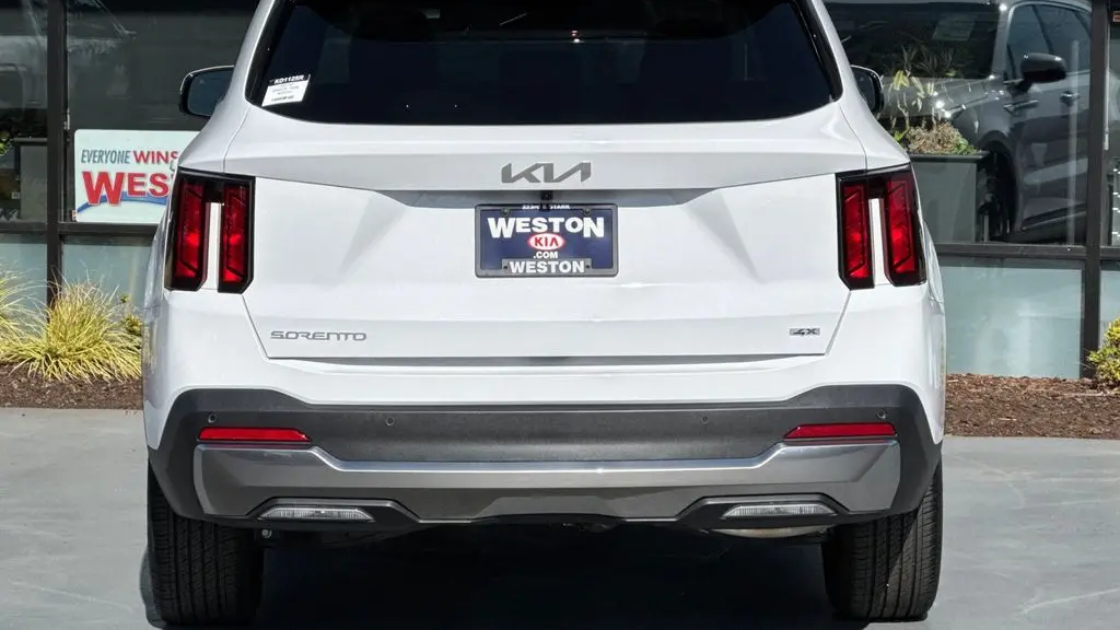 2025 Kia Sorento S