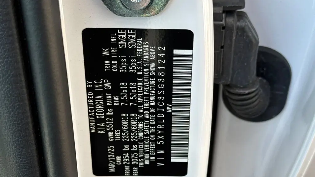 2025 Kia Sorento S