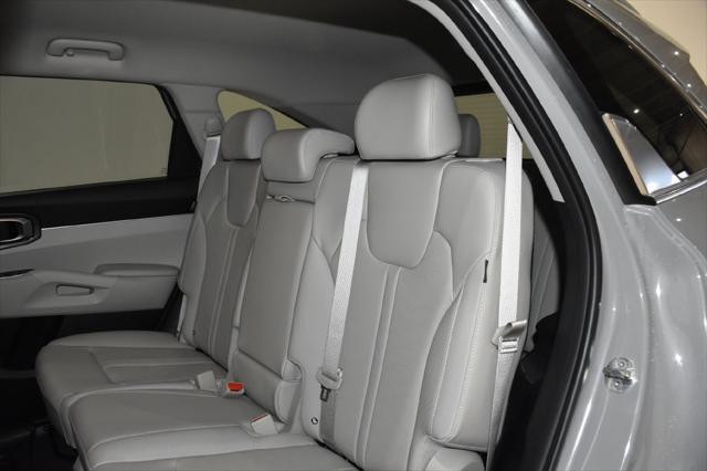 2026 Kia Sorento - $33,990