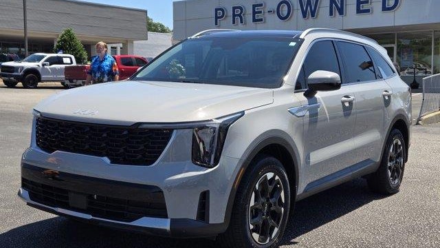 2025 Kia Sorento S