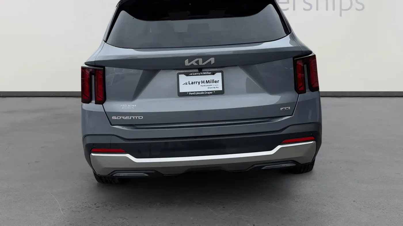 2025 Kia Sorento S