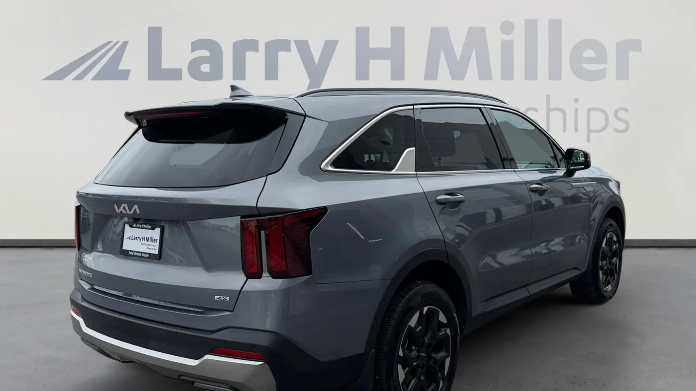 2025 Kia Sorento S
