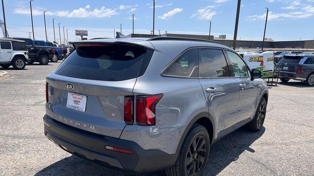 2021 Kia Sorento S