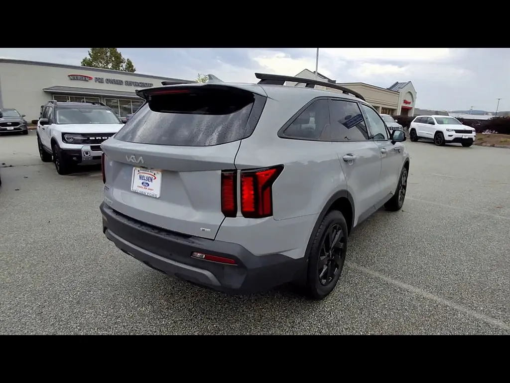 2023 Kia Sorento - $29,995