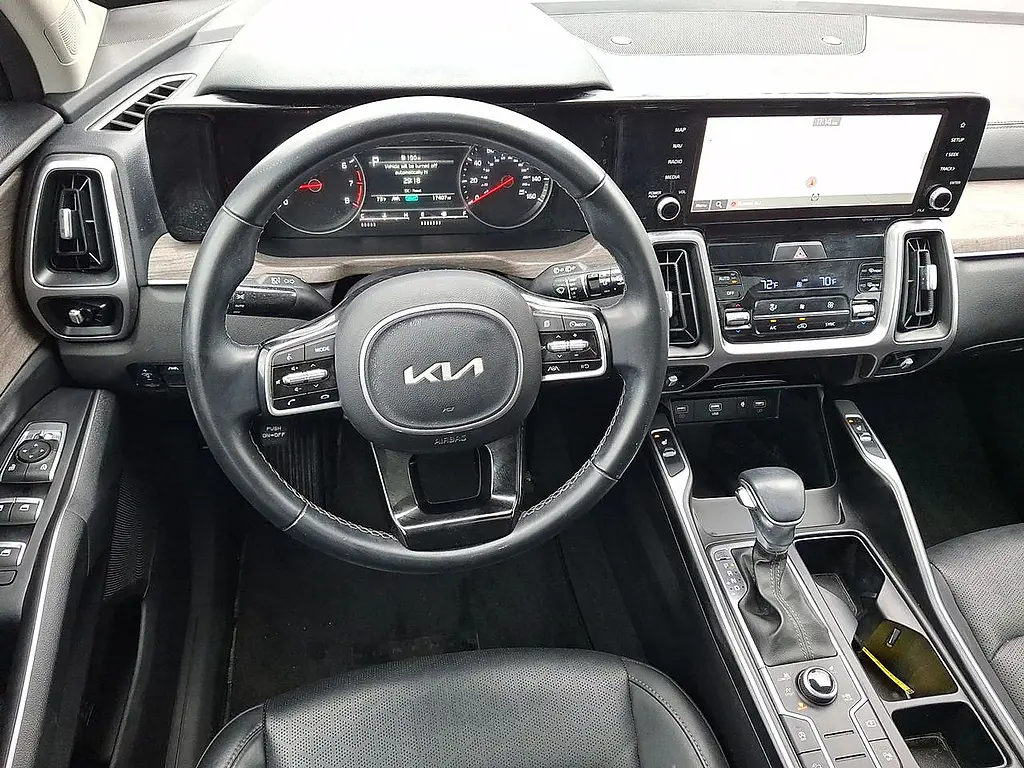 2023 Kia Sorento - $29,995
