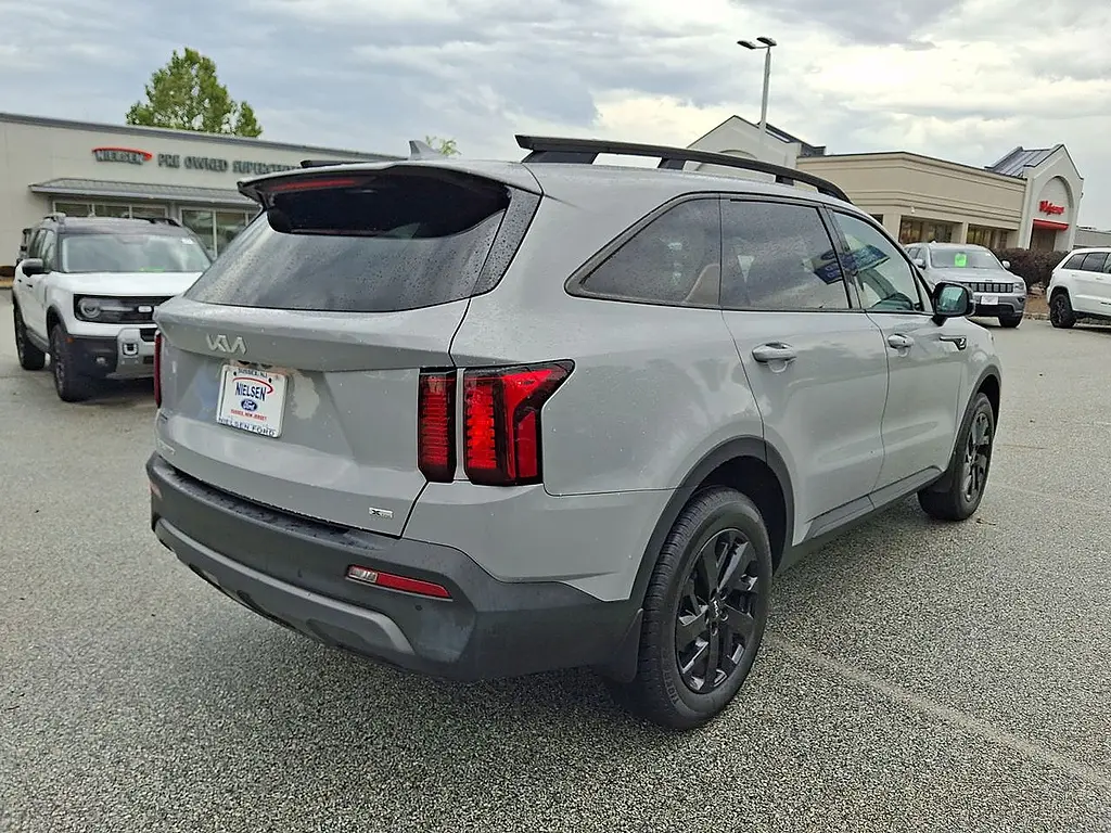 2023 Kia Sorento - $29,995