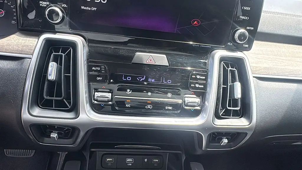 2023 Kia Sorento X-Line S