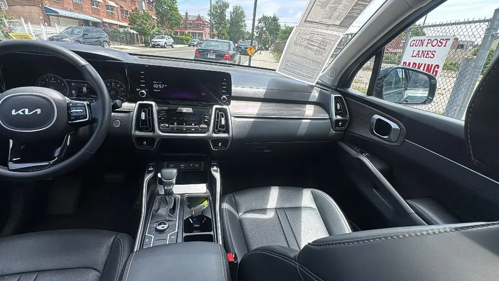 2023 Kia Sorento X-Line S
