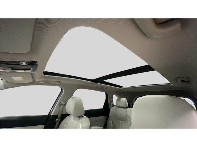 2023 Kia Sorento - $28,990
