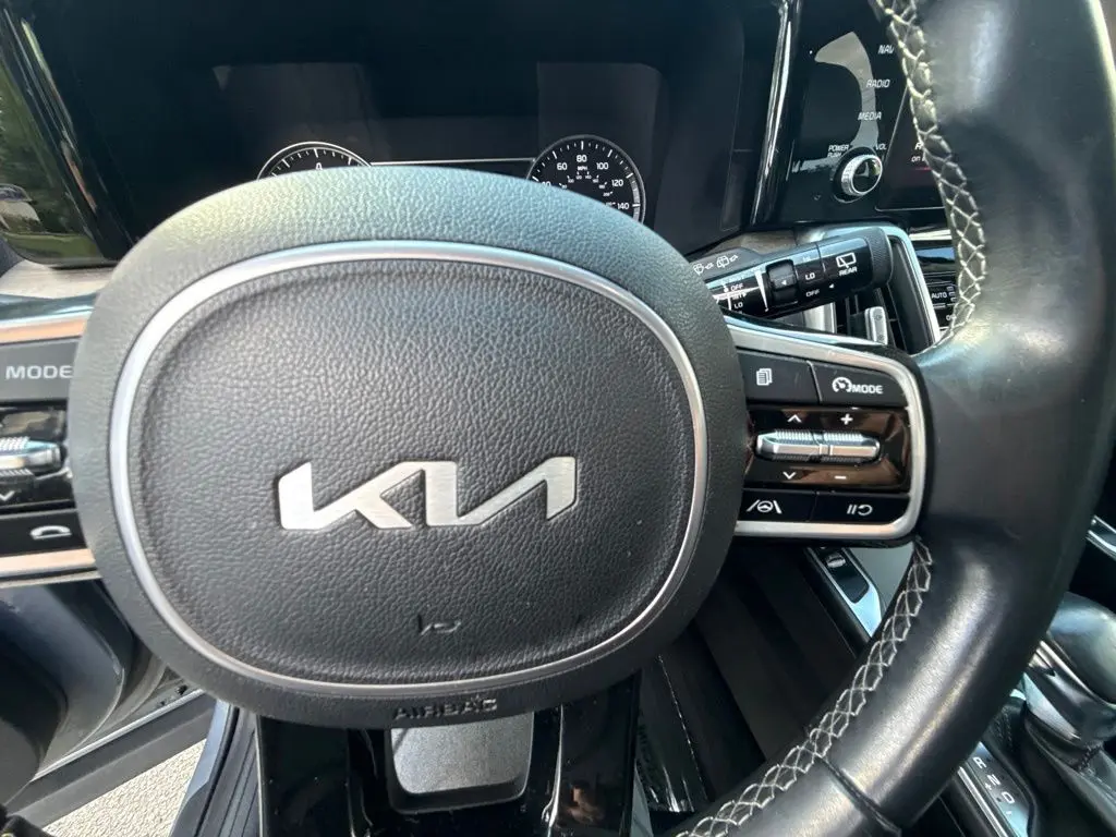 2023 Kia Sorento - $28,299