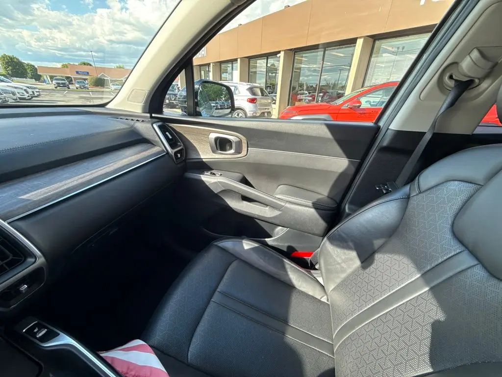 2023 Kia Sorento - $28,299