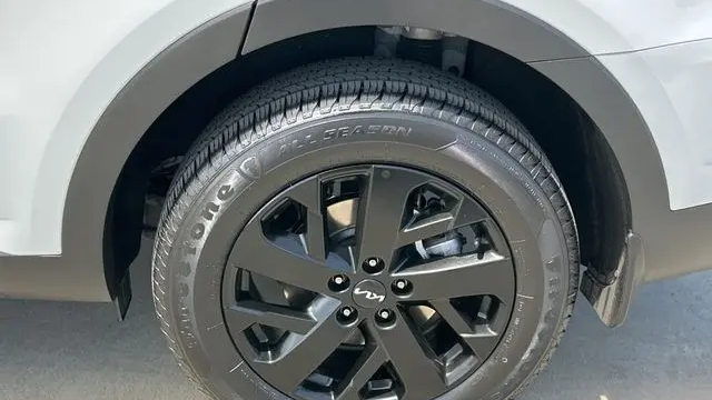 2022 Kia Sorento X-Line S