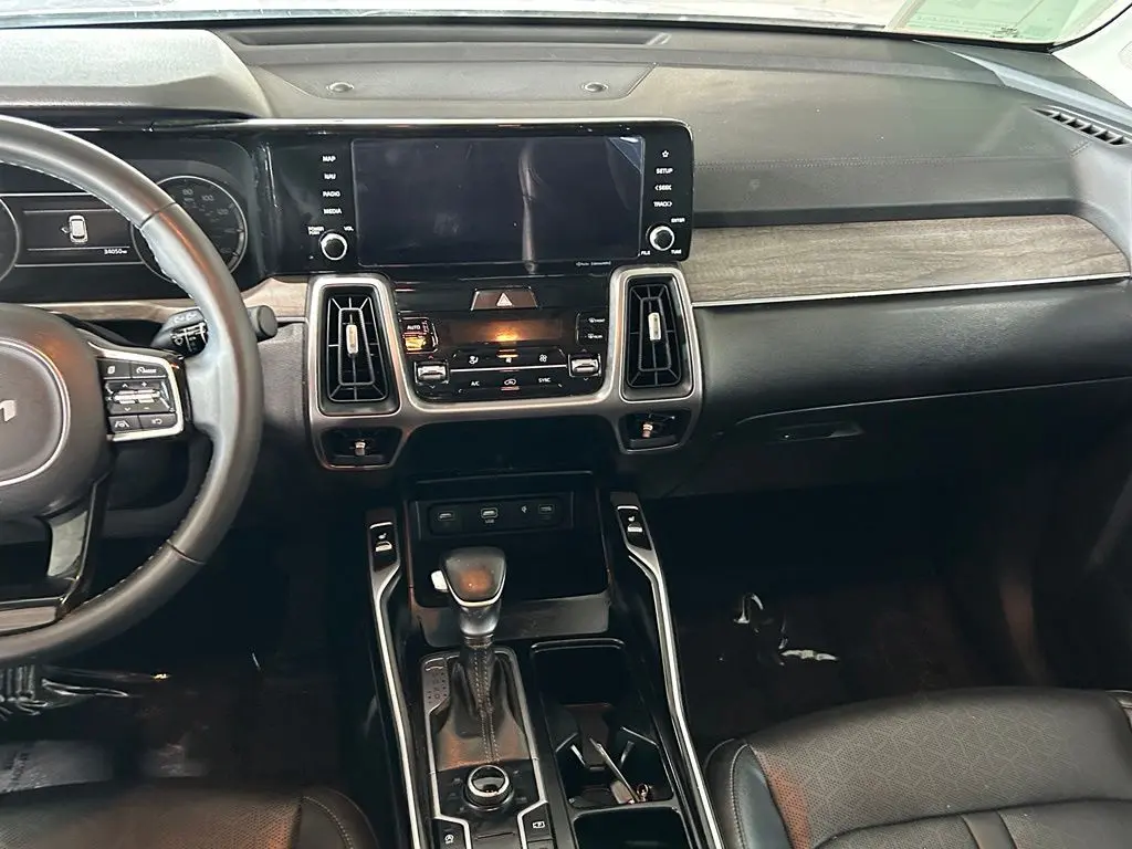2023 Kia Sorento - $24,997