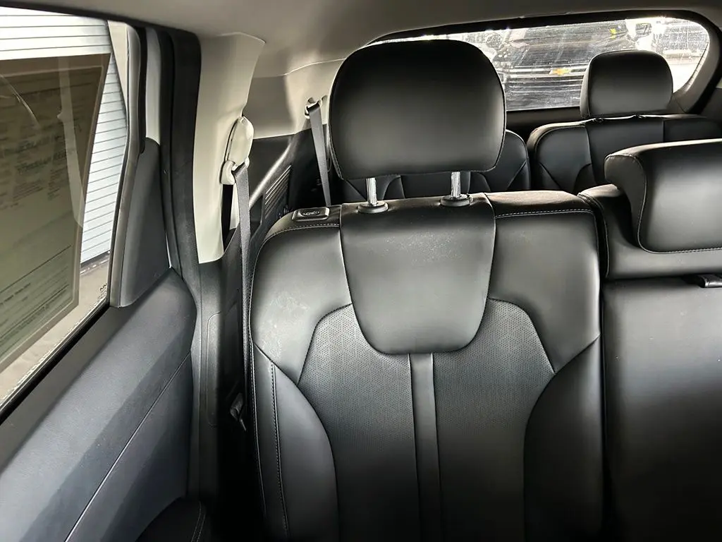 2023 Kia Sorento - $24,997