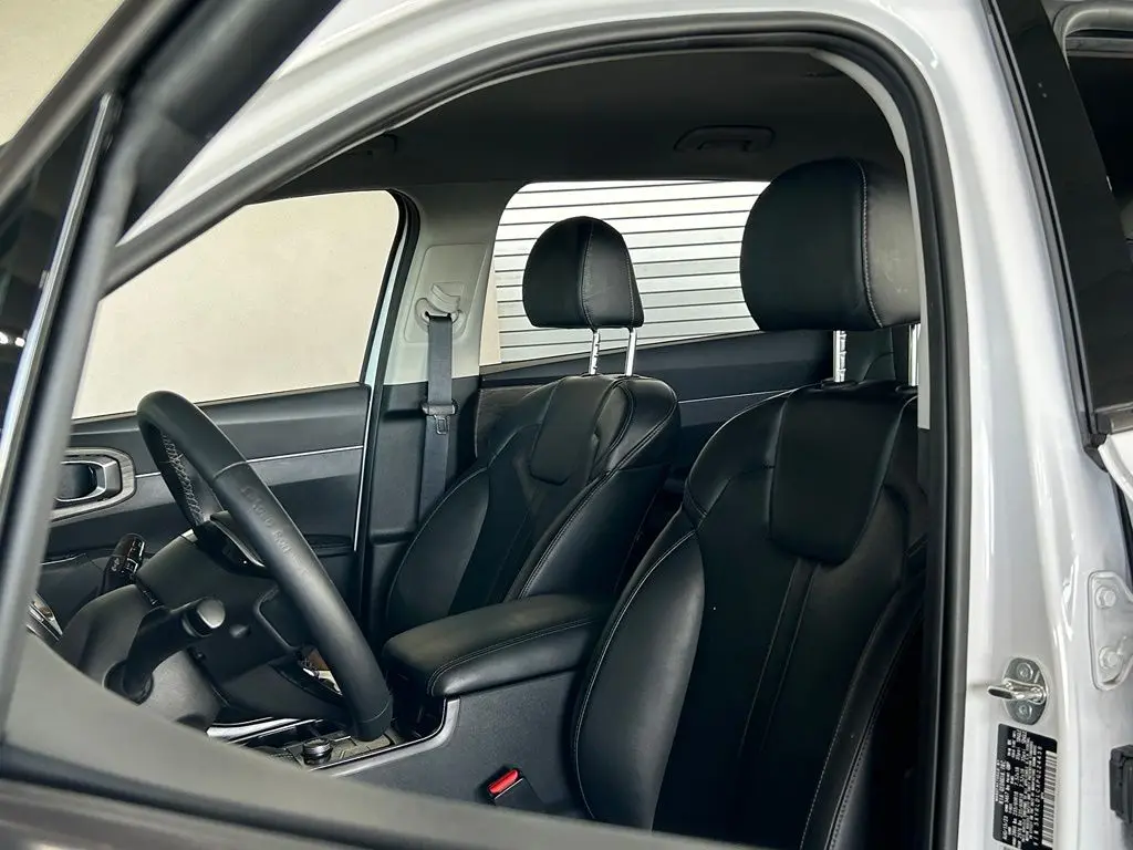 2023 Kia Sorento - $24,997