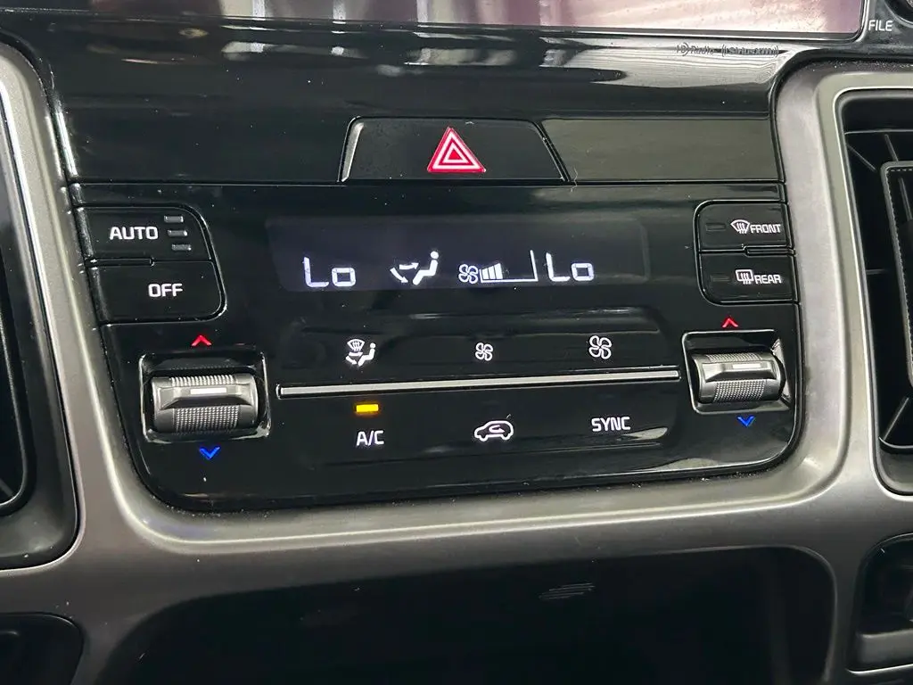2023 Kia Sorento - $24,997