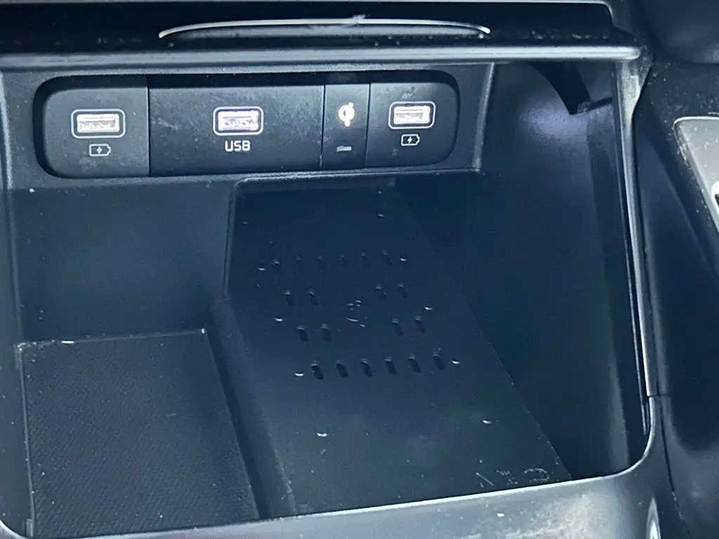 2023 Kia Sorento - $24,997