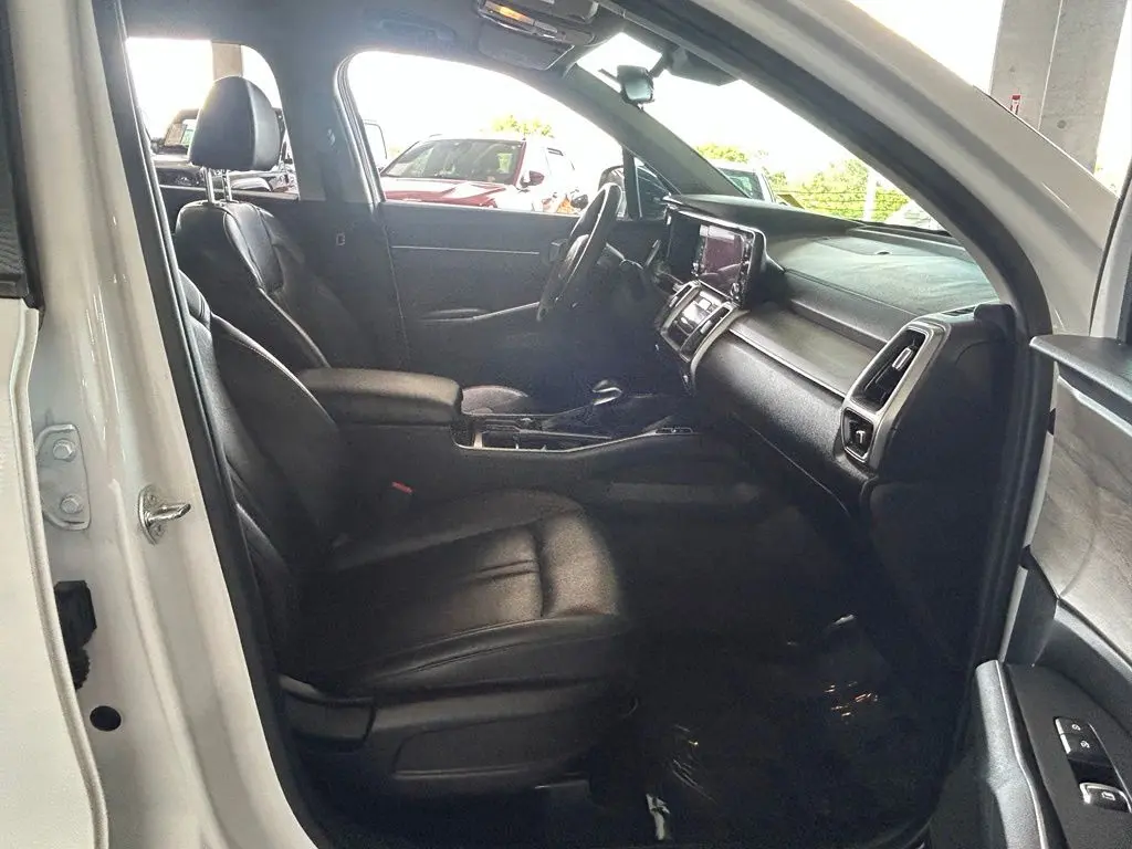 2023 Kia Sorento - $24,997