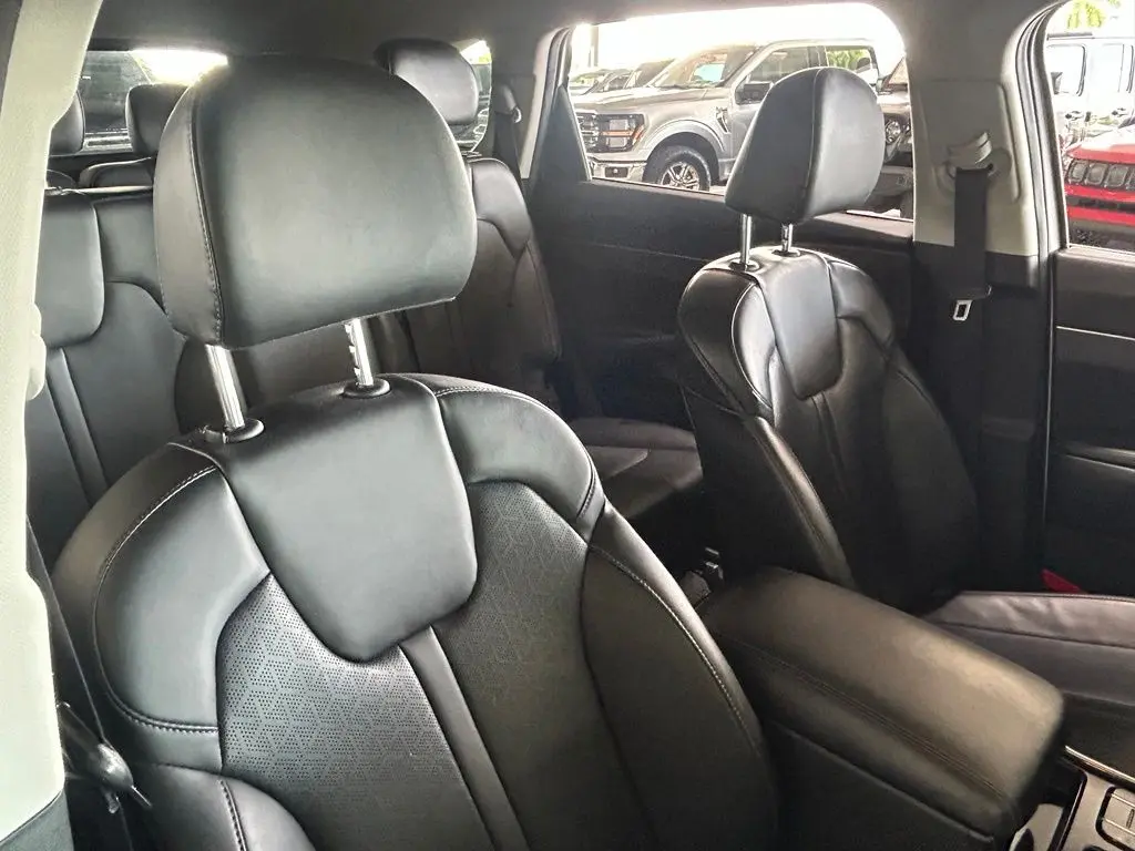 2023 Kia Sorento - $24,997