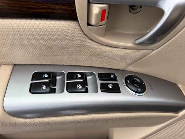 2011 Hyundai Santa Fe - $9,299