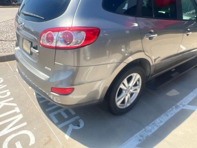 2012 Hyundai Santa Fe - $9,606