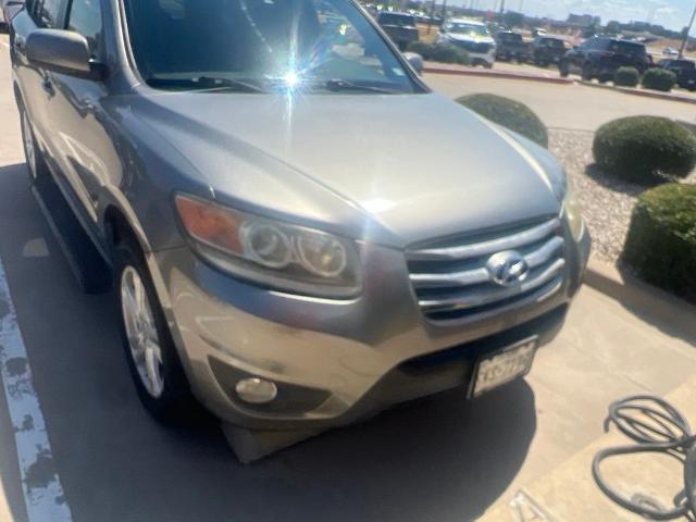 2012 Hyundai Santa Fe - $9,606