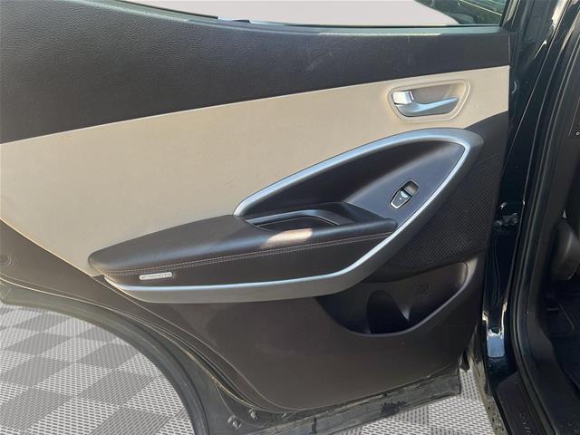 2016 Hyundai Santa Fe Sport - $10,900