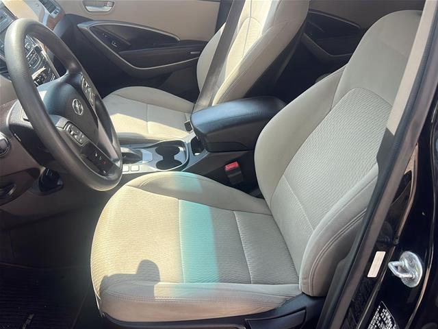 2016 Hyundai Santa Fe Sport - $10,900