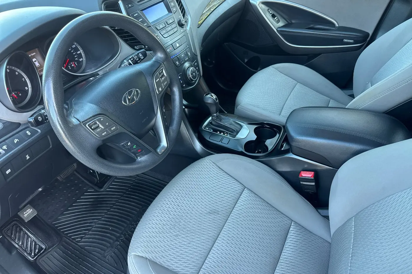 2016 Hyundai Santa Fe Sport - $9,950