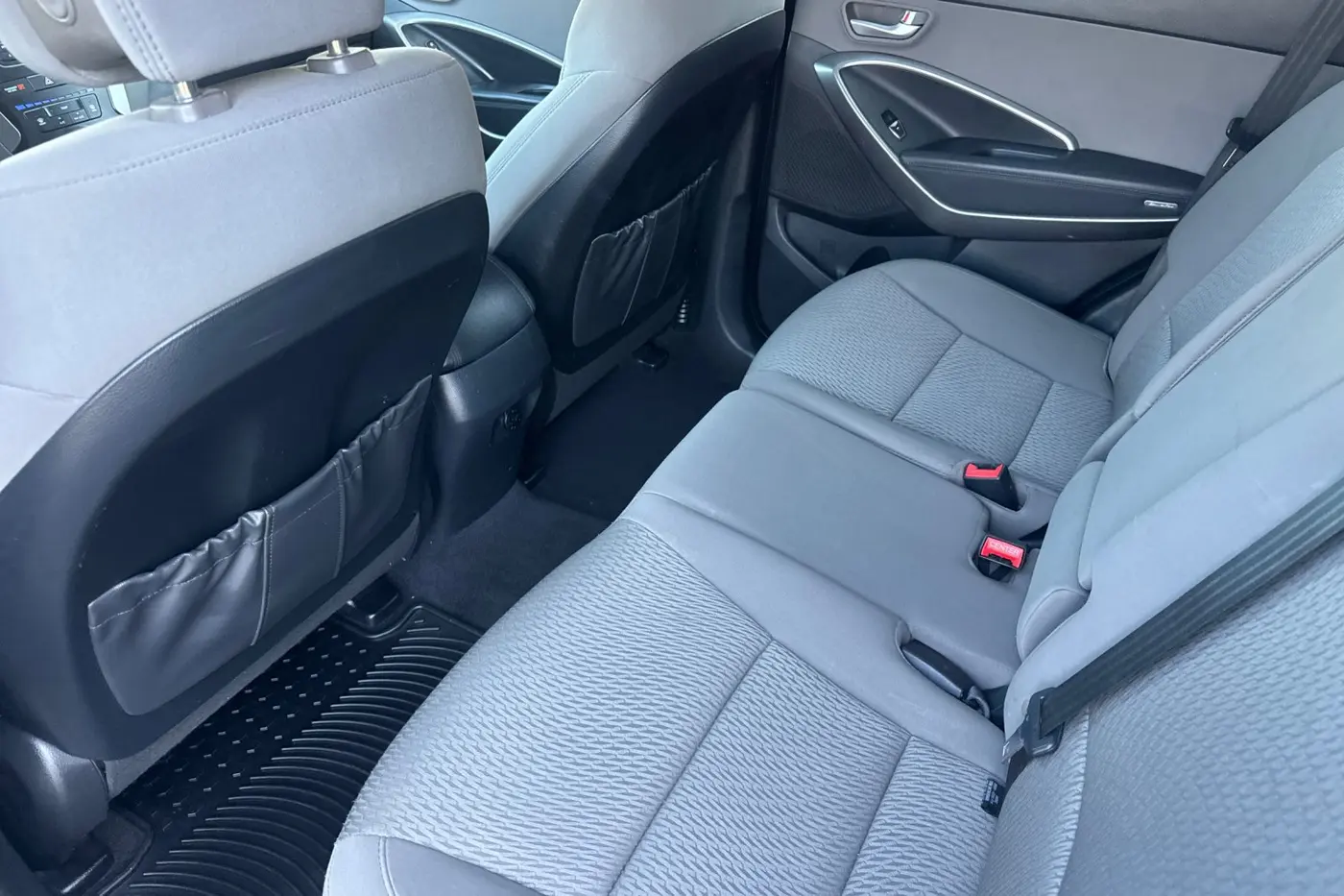 2016 Hyundai Santa Fe Sport - $9,950