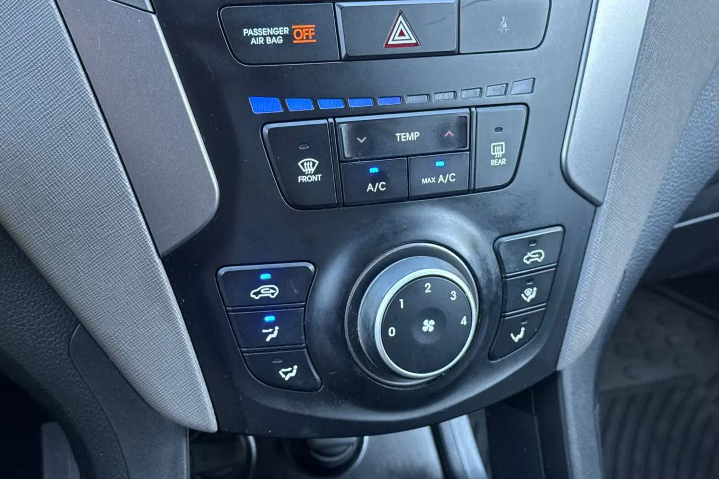 2016 Hyundai Santa Fe Sport - $9,950