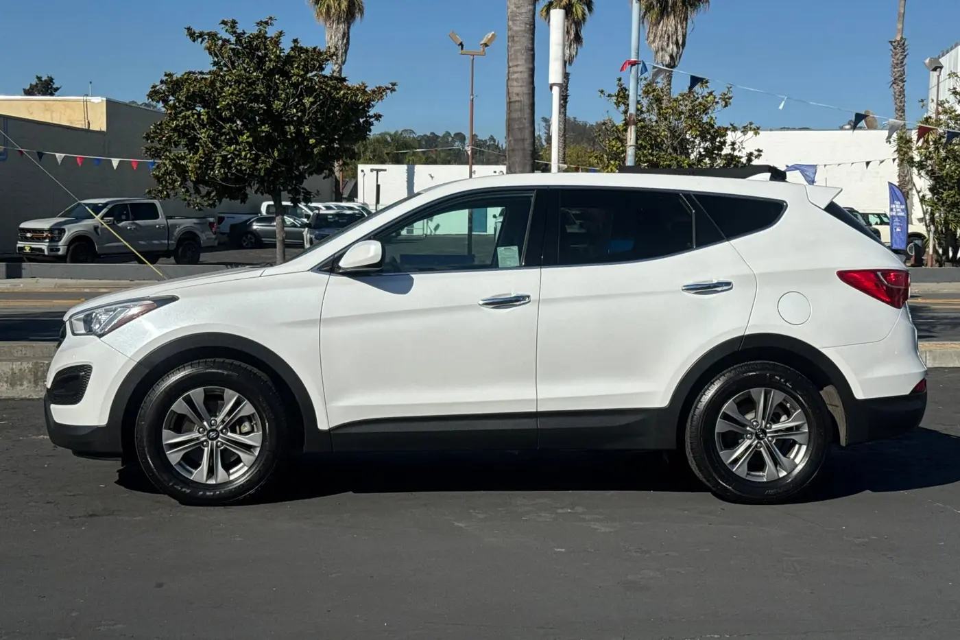 2016 Hyundai Santa Fe Sport - $9,950