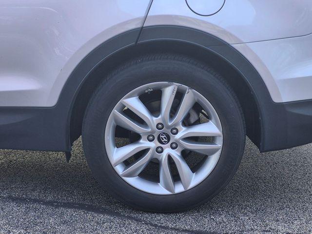 2014 Hyundai Santa Fe Sport - $11,999