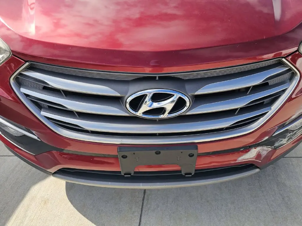 2018 Hyundai Santa Fe Sport - $9,500