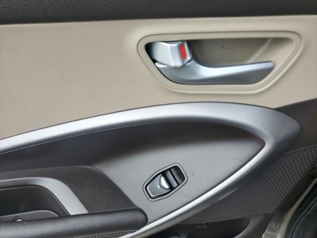 2014 Hyundai Santa Fe Sport - $8,499