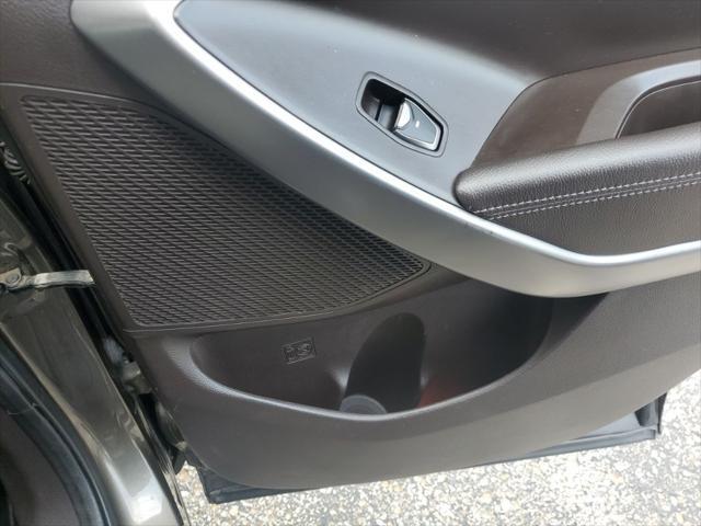 2014 Hyundai Santa Fe Sport - $8,499