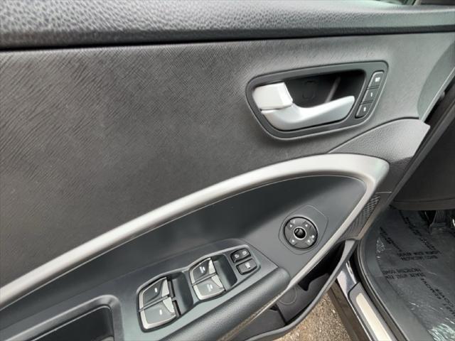 2018 Hyundai Santa Fe Sport - $16,700